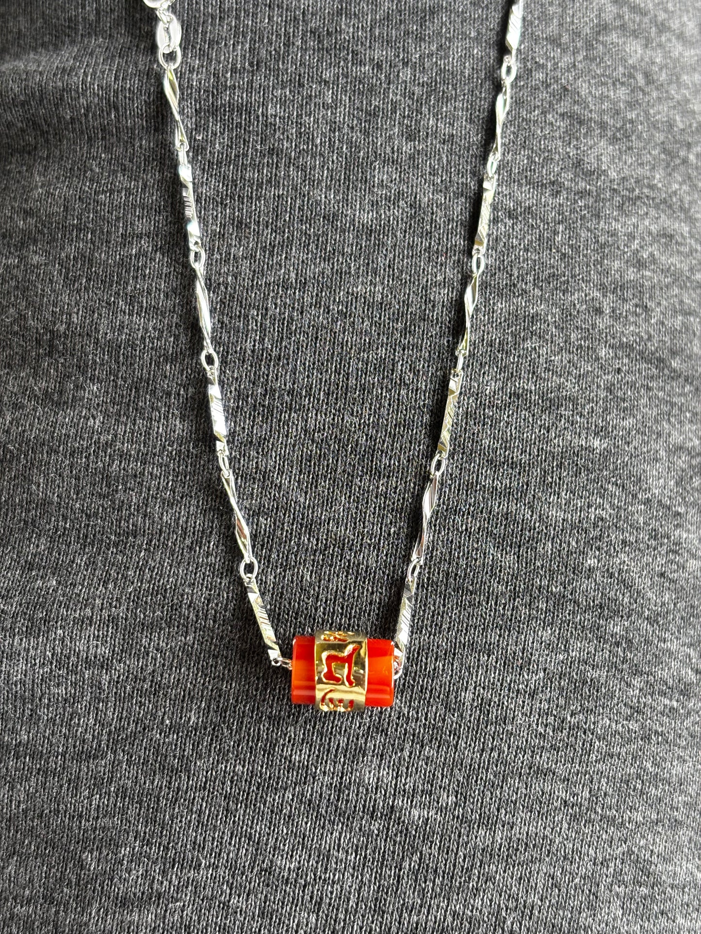 Harmony Bead Necklace – Elegant Silver & Crimson Charm Necklace