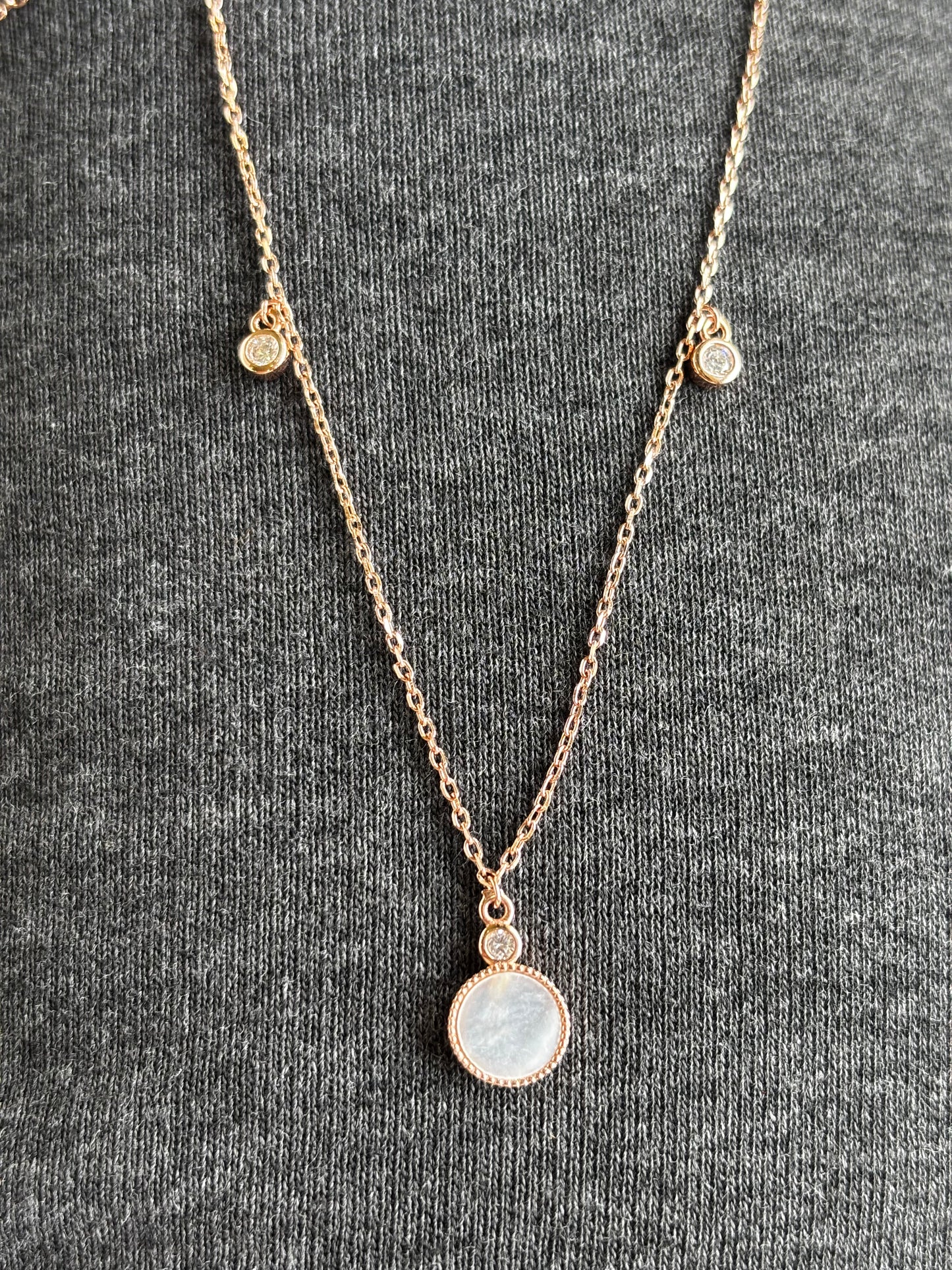 Luna Pearl Necklace – Elegant Rose Gold Mother of Pearl Necklace