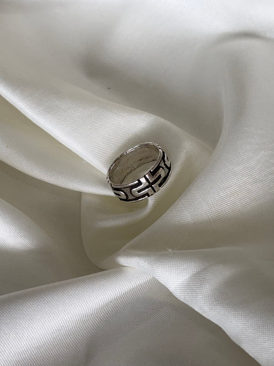 Silver Obsidian Crest Ring