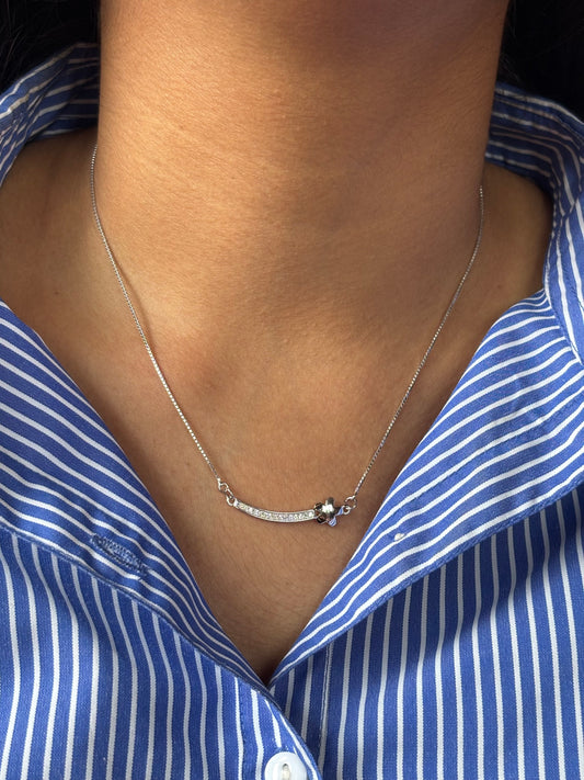 Eternal Curve Necklace – Elegant Heart & CZ Minimalist Necklace
